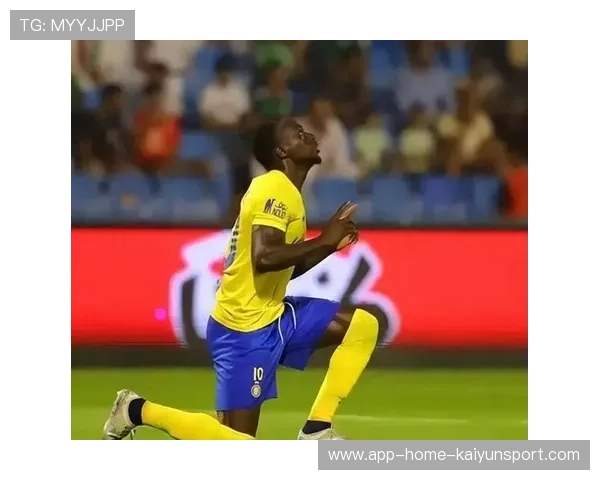 C罗进球如砍瓜切菜，再现足球神话的绝美瞬间