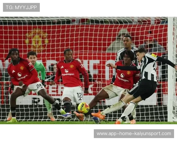 曼联定位球战术收效，胜利重振信心